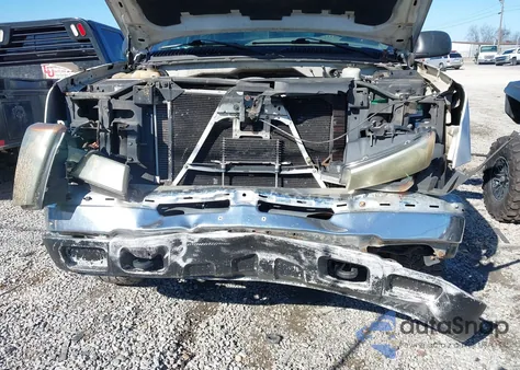 2004 Chevrolet Silverado 2500Hd Work Truck z USA, uszkodzony, nr VIN 1GCHK24U54E362498